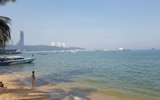 Kosin Beach Room Pattaya