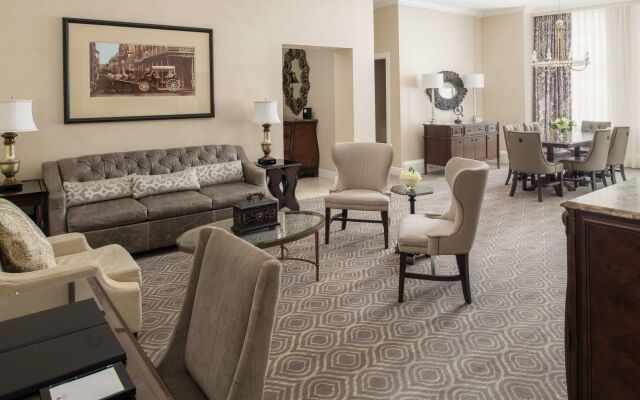 The Roosevelt New Orleans, A Waldorf Astoria Hotel