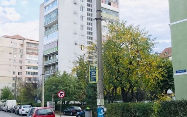 Vintage Apartment