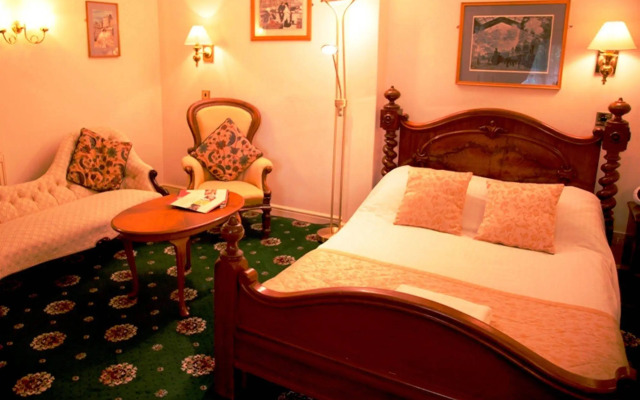 The Greyhound Coaching Inn