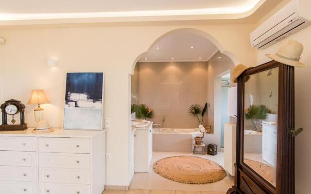 Azzuro Beach House