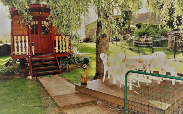 La Gypsy Caravan