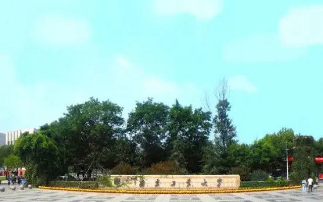 Nanjing Jiangbei New District University of Technology Atour Hotel