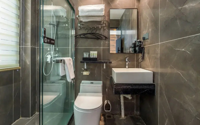 Floral Hotel Xiamen Buxiang Inn