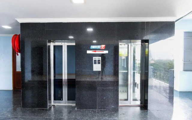 King's Royal Palace by OYO Rooms