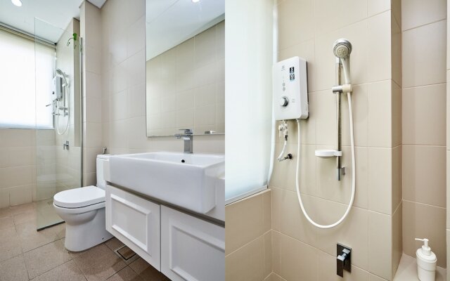 OYO Home 1143 Elegant 2br I-soho I-city