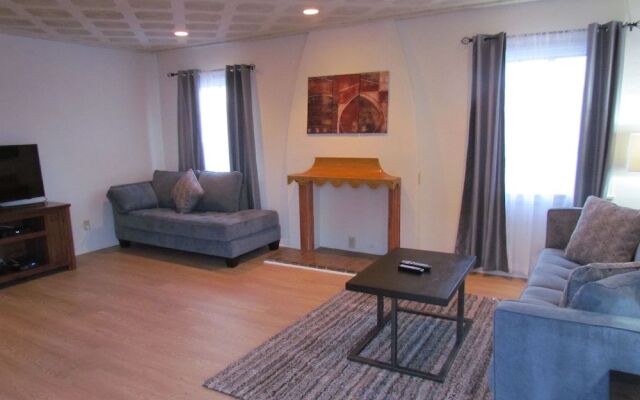 Relaxing Beverlywood house with bbq