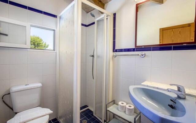 Villa - 2 Bedrooms with Pool and WiFi - 107924