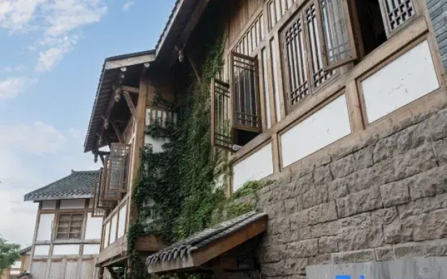 Chongqing Shanyu City Language Homestay (Jiefangbei Shibatier Store)