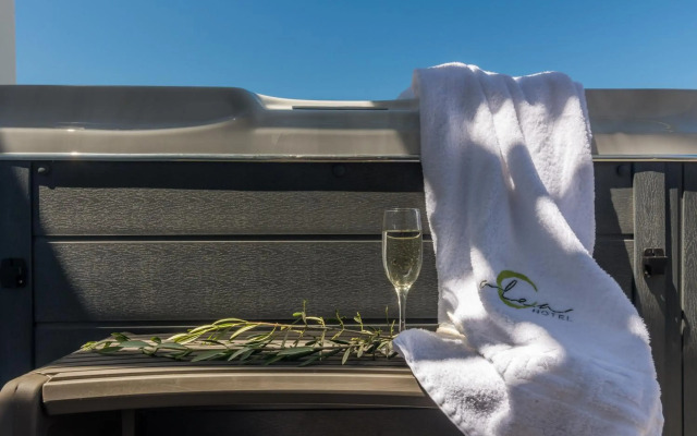 Olea Bay Hotel