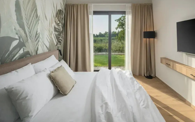 Luxury Villa in Tar With View