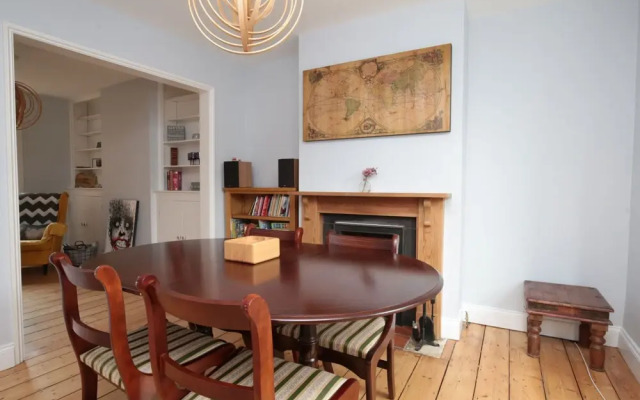 Stunning Central Oxford 3BR Home Inc. Parking