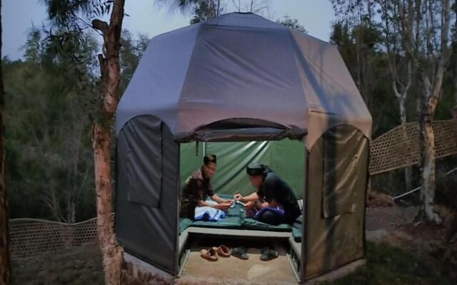 Bukit Lintang Sewu Glamping by ZUZU