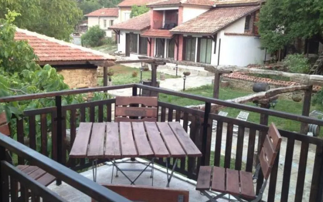 Guest House Kmetovite