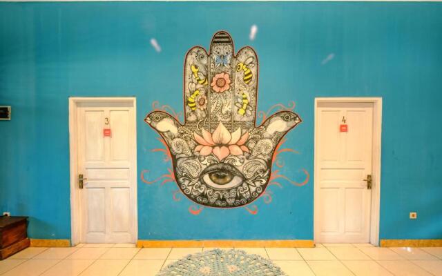 Happy Buddha Hostel