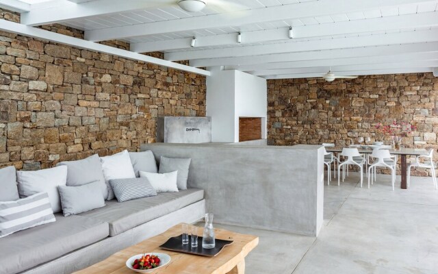 Wonderful Villa Chrysta