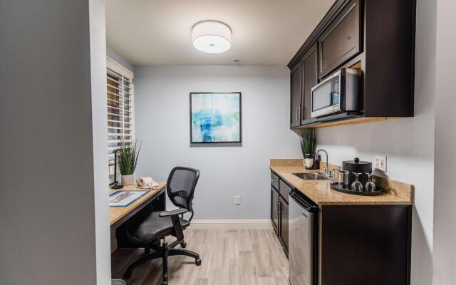 City Express By Marriott Manhattan Beach