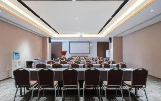 Yitel Collection (Chengdu Wuhouci Sichuan Orthopaedic Hospital Metro Station Branch)