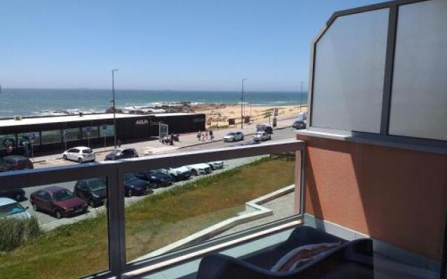 H2OPorto Beachfront Apartment