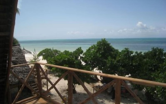 Pakachi Beach Resort & Hotel