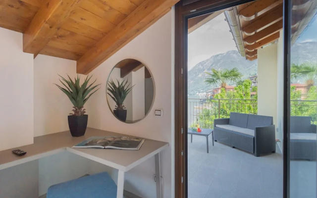 C0-e569-lbag97b2 - Dream Lake Apartment 2