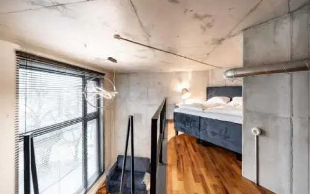 Dream Stay - Modern City Center Loft Near Bus Station