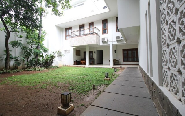 Airy Eco Kebon Jeruk Kelapa Dua Raya 5 Jakarta