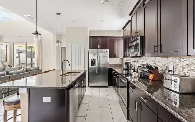Themed 5 Bedrooms at Storey Lake