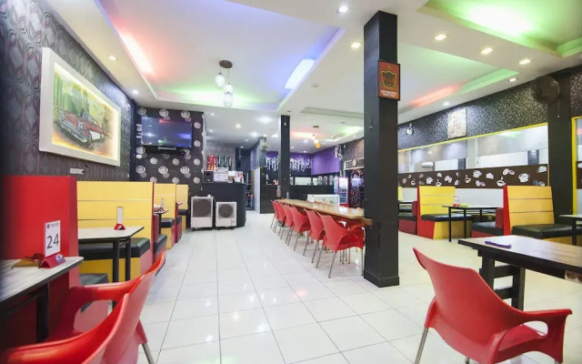 Coin Mulia Hotel By OYO Rooms