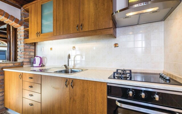 Stunning Home in Lovran With Wifi and 1 Bedrooms