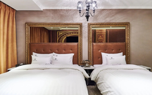 Hotel The Class