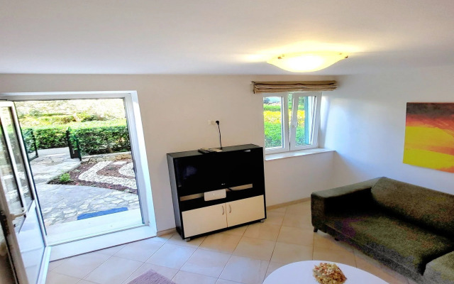 Green Terrace Apartment I