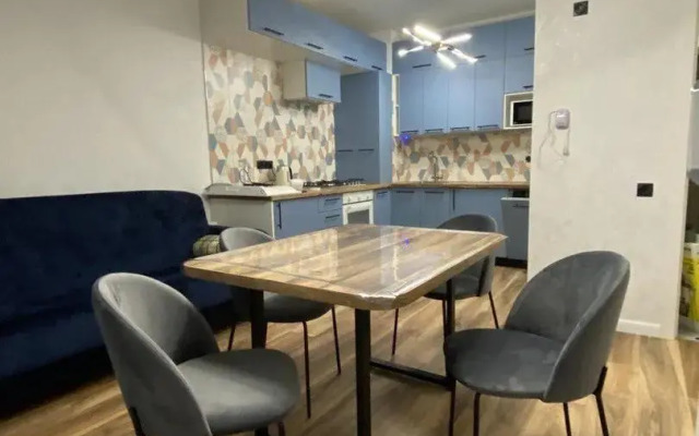 Apartments on 17k1 Yablonevaya Street