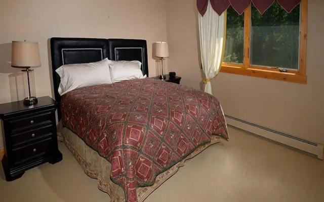 Meadow Brook Chalet