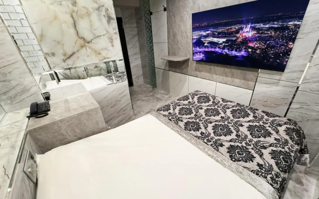 Hotel Rocks