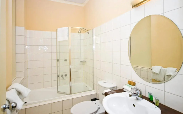 Grand Pacific Hotel and Apartments