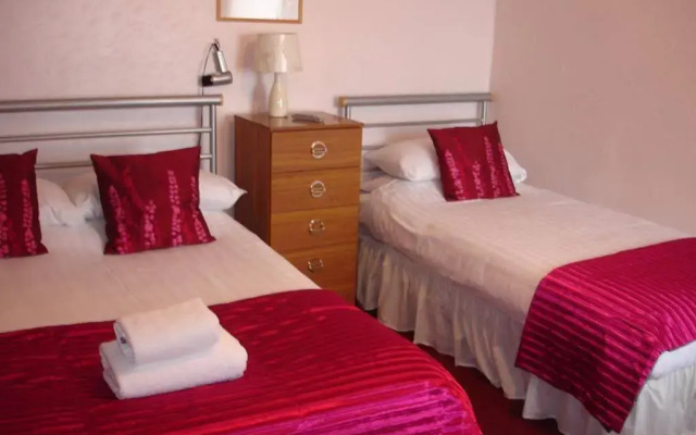 Lyric Hotel