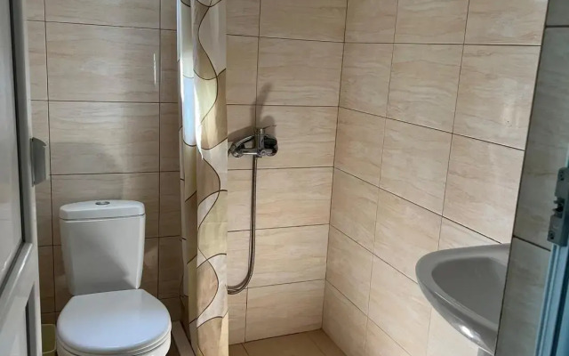 The Guest House At Henry's