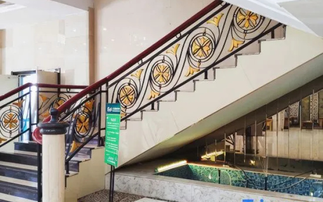 De Long Yuan Hotel