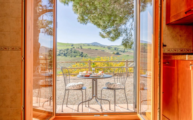 Casa Grande / Rosas Cantares