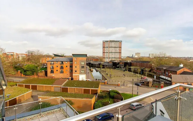 The Residence Coventry by Paymán Club