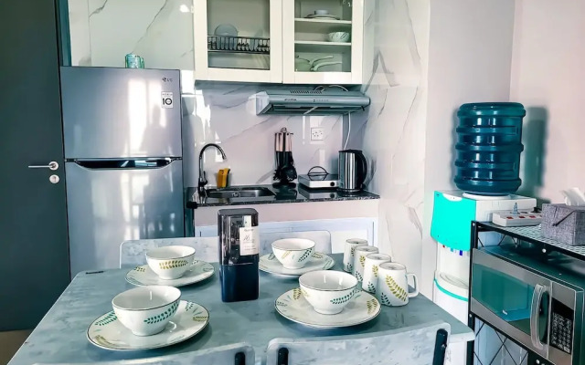 Palam Mansion at One Residence Apartment