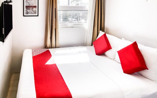 OYO 485 The Rooms By Alinace