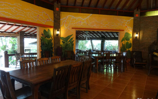 Chema's by the Sea