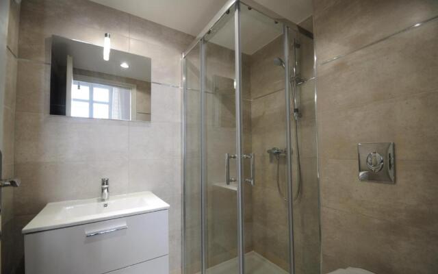 Residence 41 Leon Noel