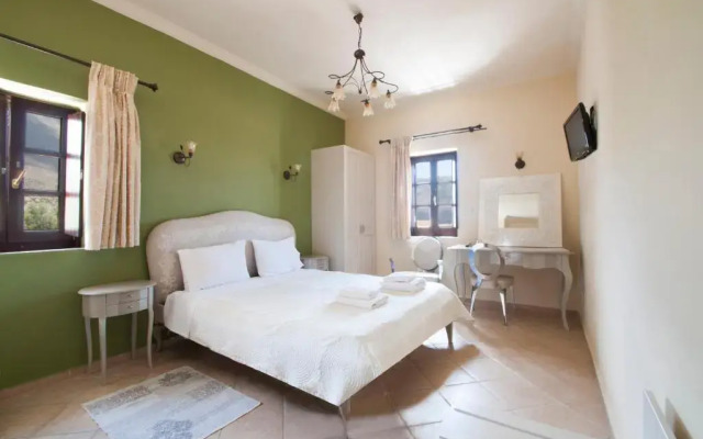 Areos Polis Hotel