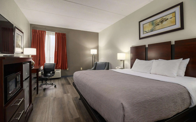 Quality Inn & Suites Lexington South