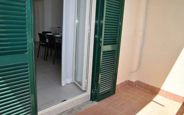 Sea Breeze Seafront Flat