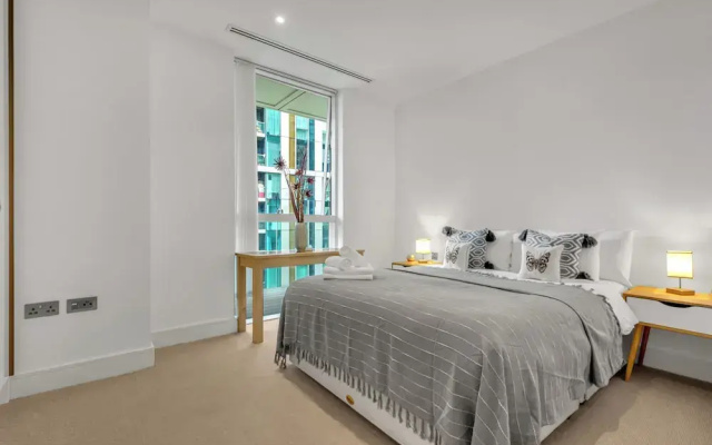 Stunning Serviced Apartment-Canary Wharf