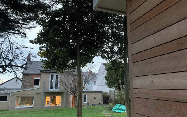 Y Caban-the Cabin-1 Bed-sleeps 2-parking-fast Wifi